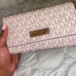Michael Kors wallet